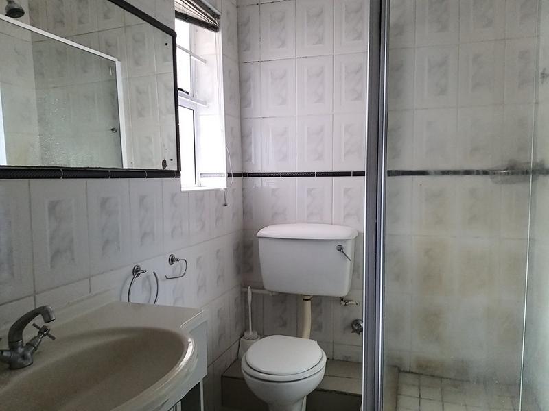 To Let 2 Bedroom Property for Rent in Rondebosch Western Cape